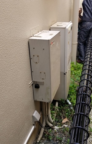 神奈川県鎌倉市M様 改修工事前 ノーリツ GH-600W & STHヘッダーボックスS 神奈川県鎌倉市M様の改修工事前、ノーリツのGH-600WとSTHヘッダーボックスS